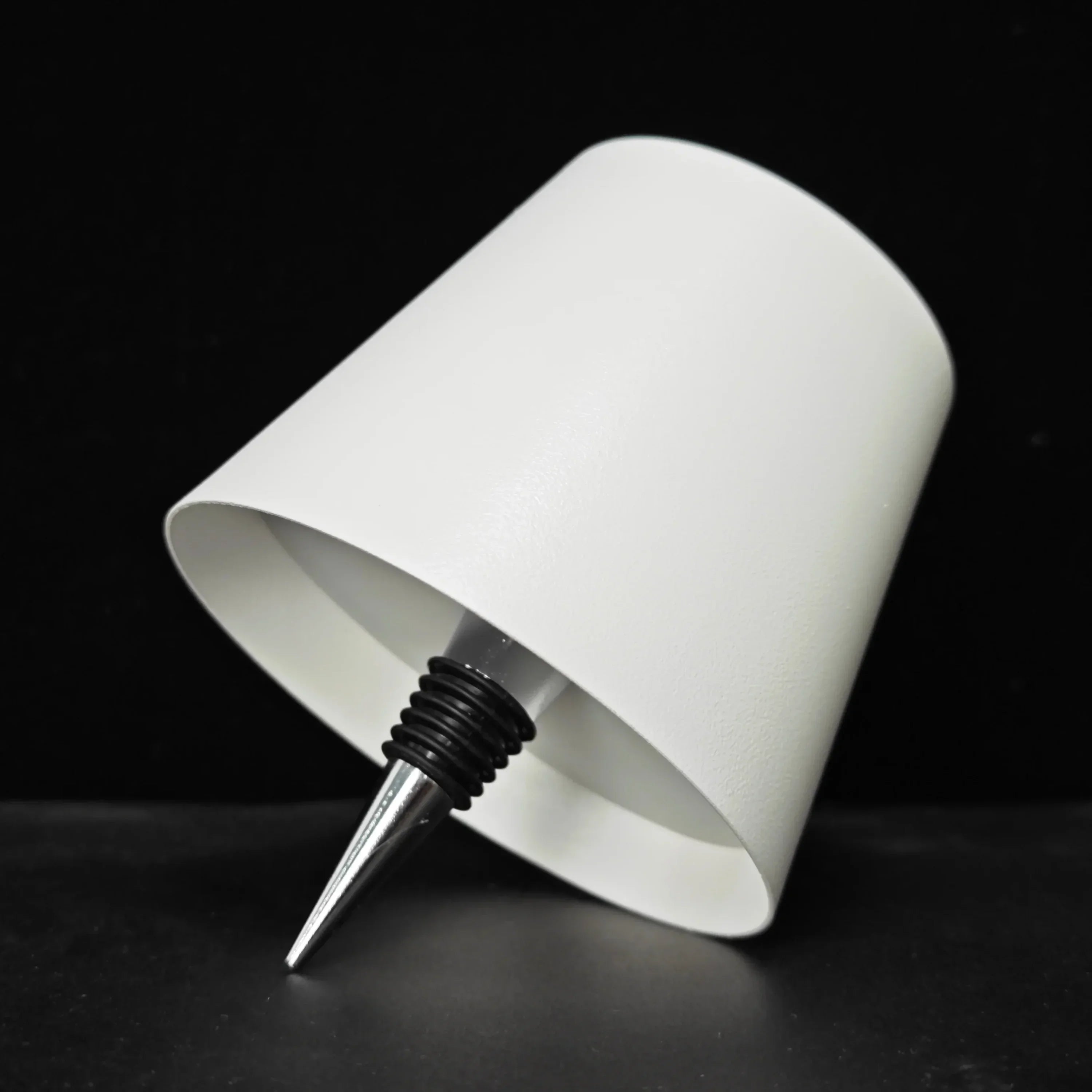 SOLO GLO™ – Cordless Bottle Lamp for Ambient Glow