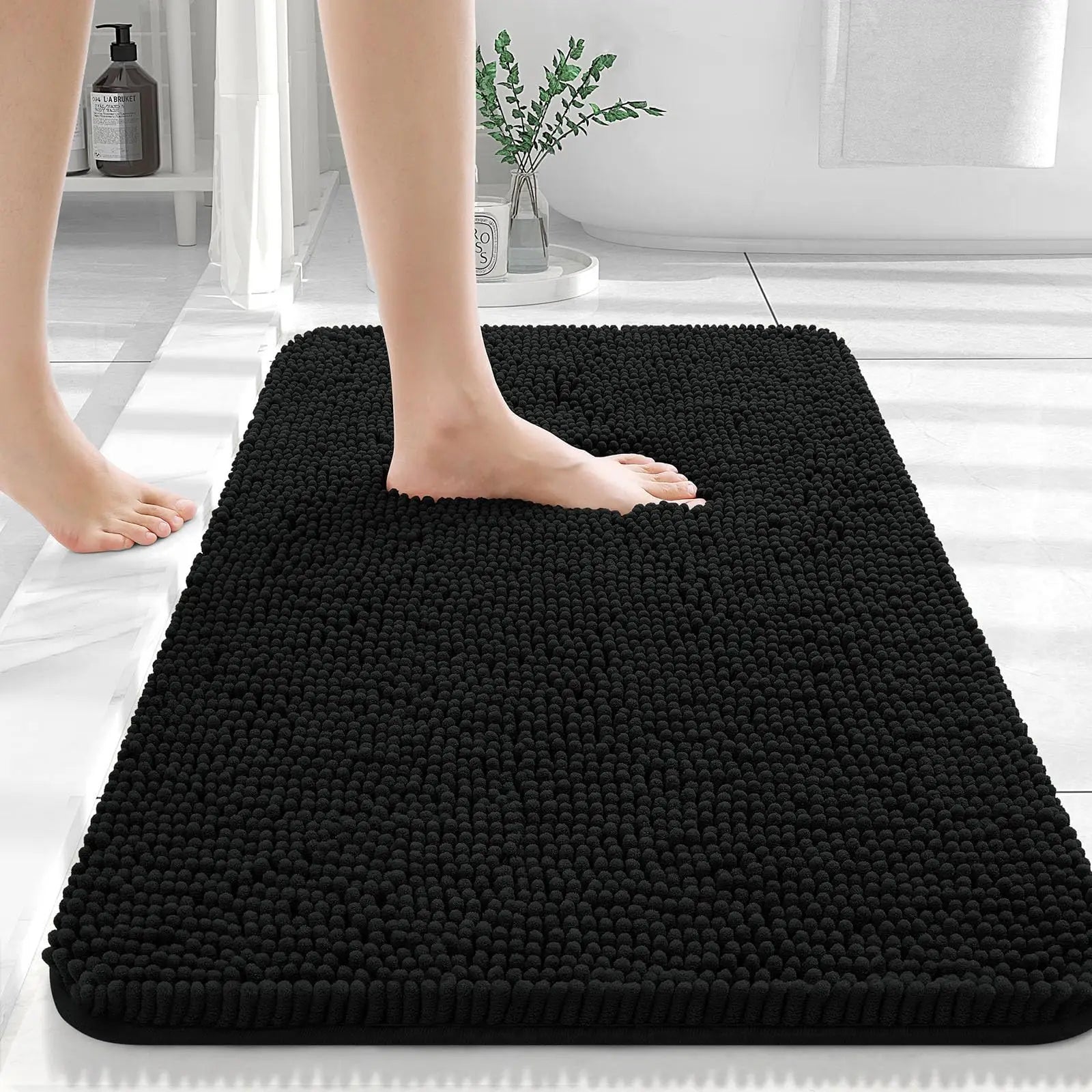 SoftHaven™ – Ultra Soft Chenille Bath Mat for Spa-Like Comfort