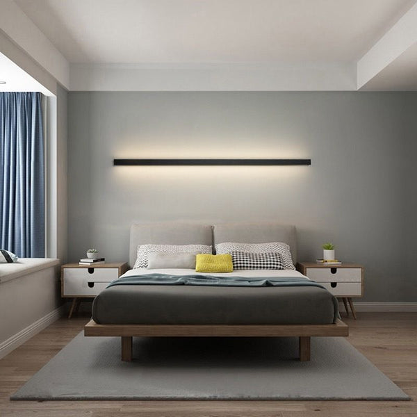 Linear LED Wall Lamp with Matte Finish