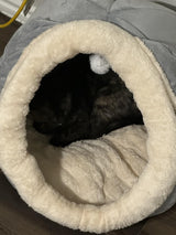 Ella S.