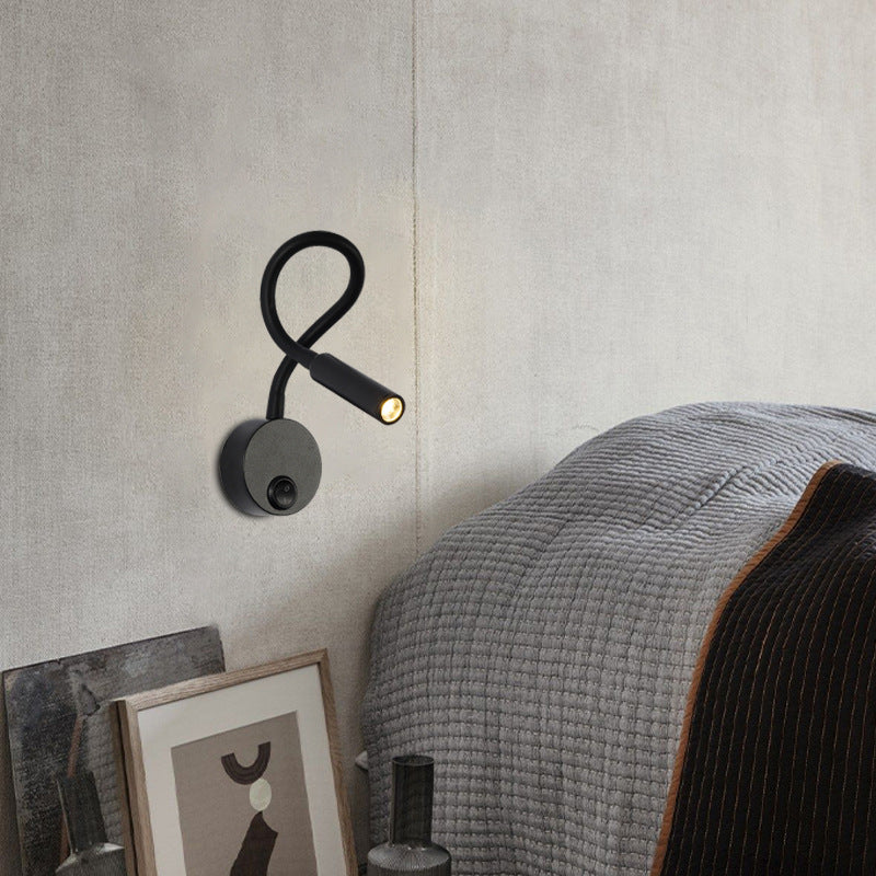 Minimalist LED Wall Lamp with Flexible Arm – Warm Light