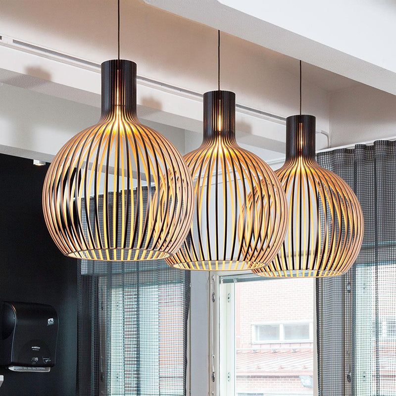 Pendant Light with Openwork Wood-Effect Design