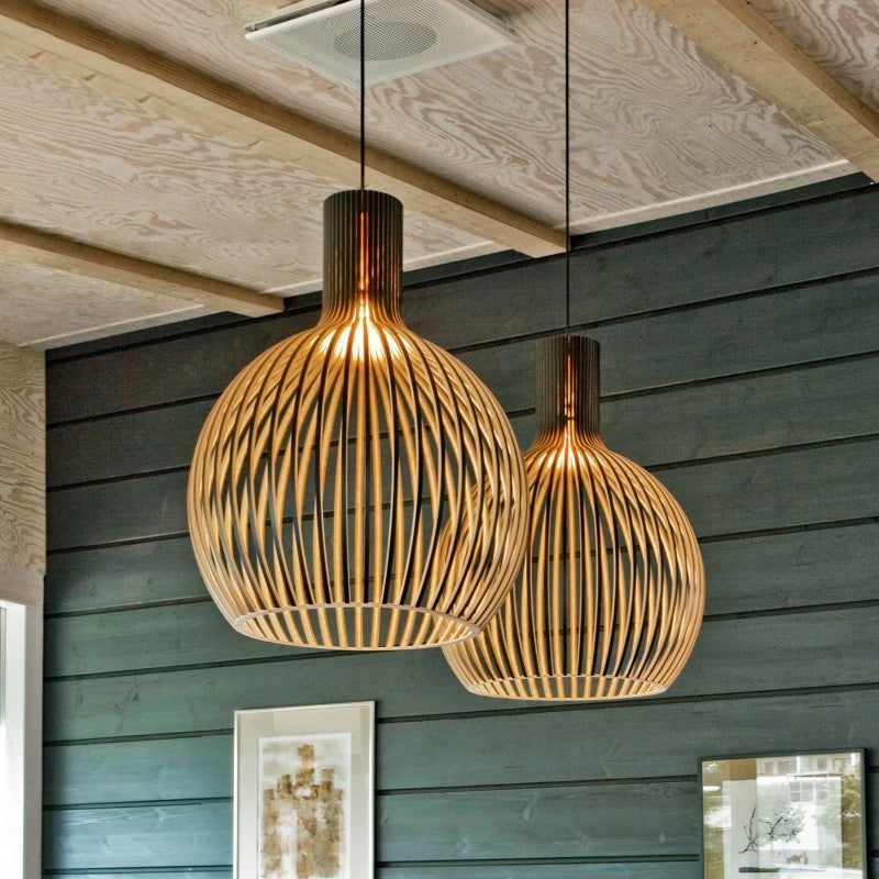 Pendant Light with Openwork Wood-Effect Design