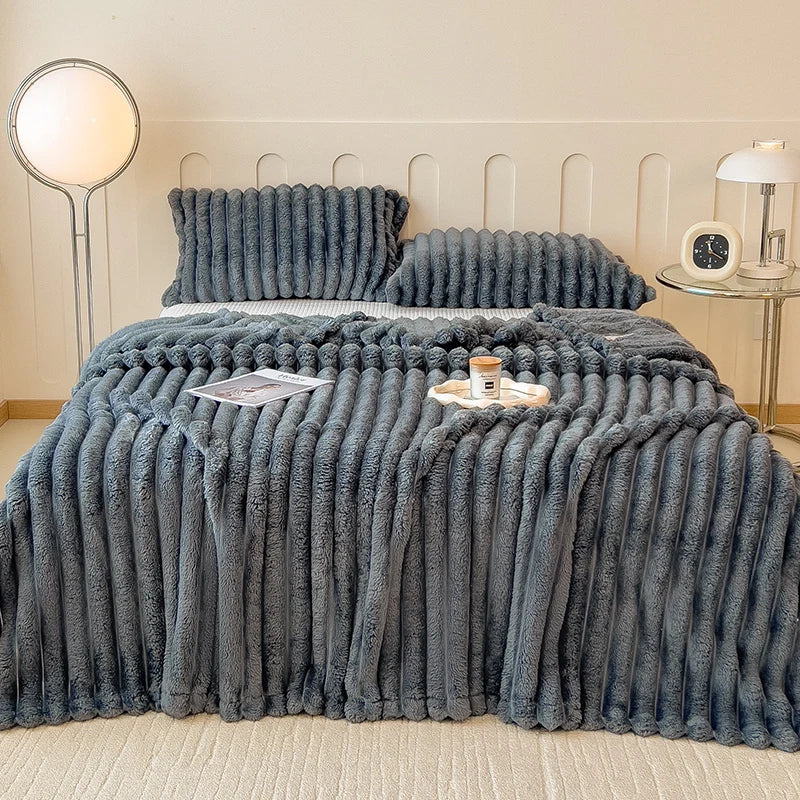 VELORA™ – ULTRA SOFT COSY FLEECE BLANKET